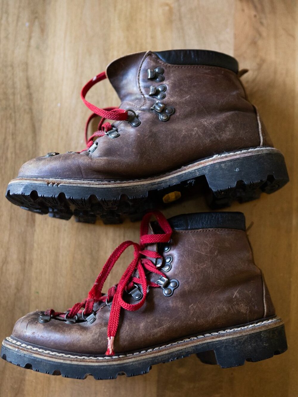 Vintage Made in USA Leather Hiking Boots New Soles Can't Read Name Mens 9D